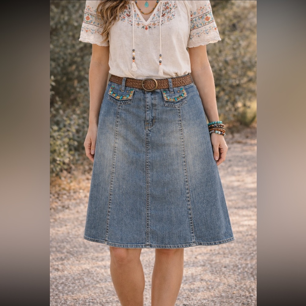 Vintage Harold’s Embellished Denim A-Line MIDI Skirt Jeweled Size 8 Boho Y2K
